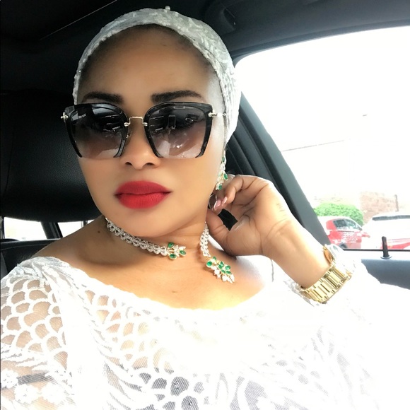 Meet your Posher, Tolulope - Picture 6 of 6